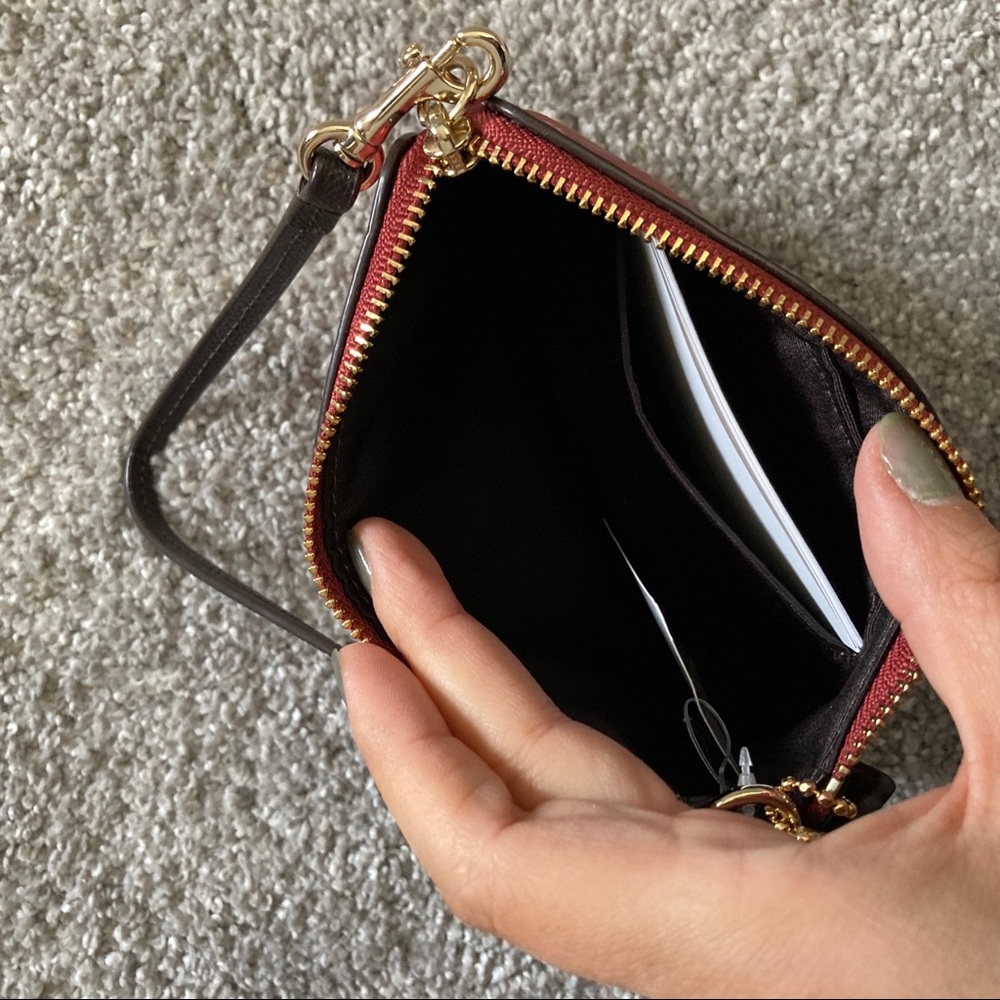 Coach floral wristlet NWT - Picture 5 of 5